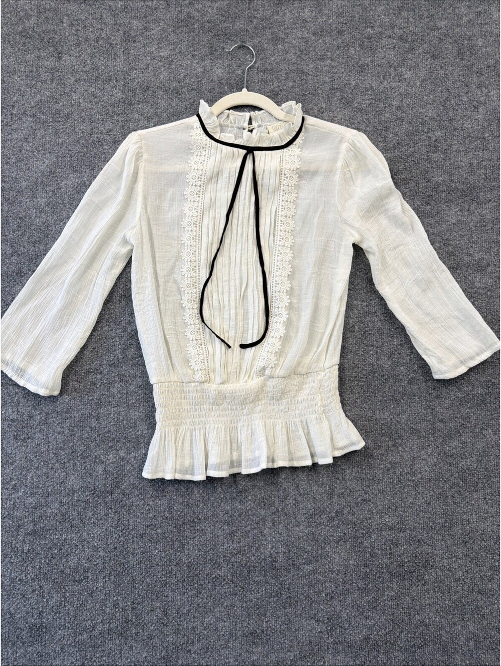Sweet Wanderer Cream Sheer Pullover Blouse Size Small
